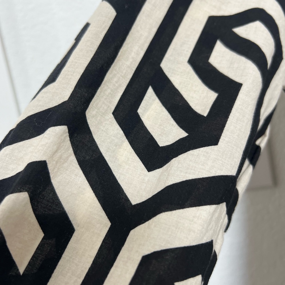 Zara Black and White Geometric Long Sleeve Dress - Picture 3 of 3